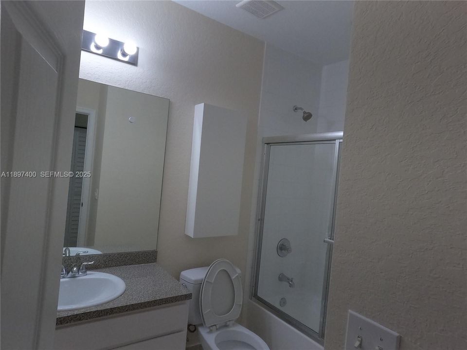 2nd bathroom