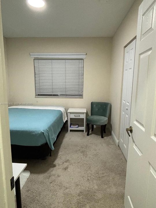2nd bedroom Ex. With furniture