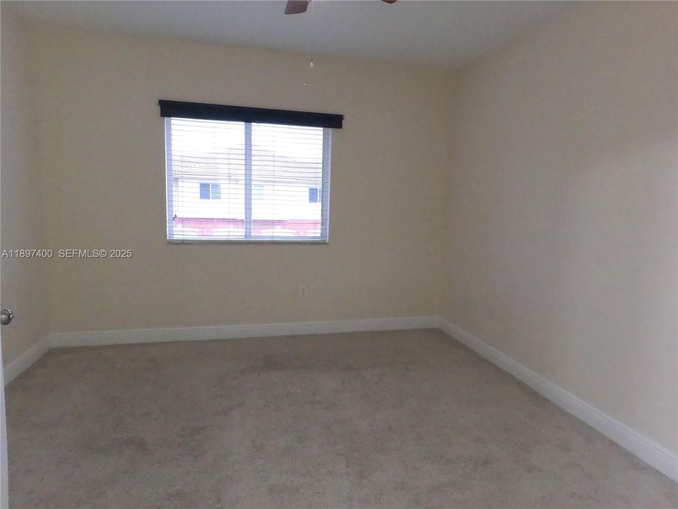 Active With Contract: $2,650 (3 beds, 2 baths, 1103 Square Feet)