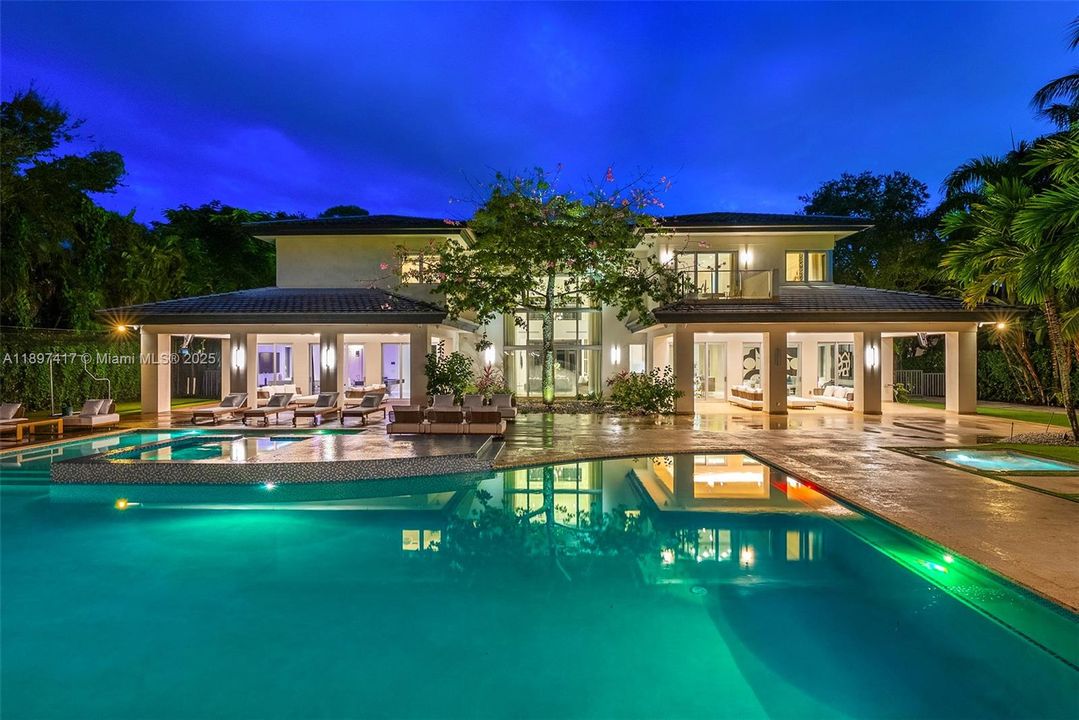 For Sale: $7,950,000 (6 beds, 7 baths, 8540 Square Feet)