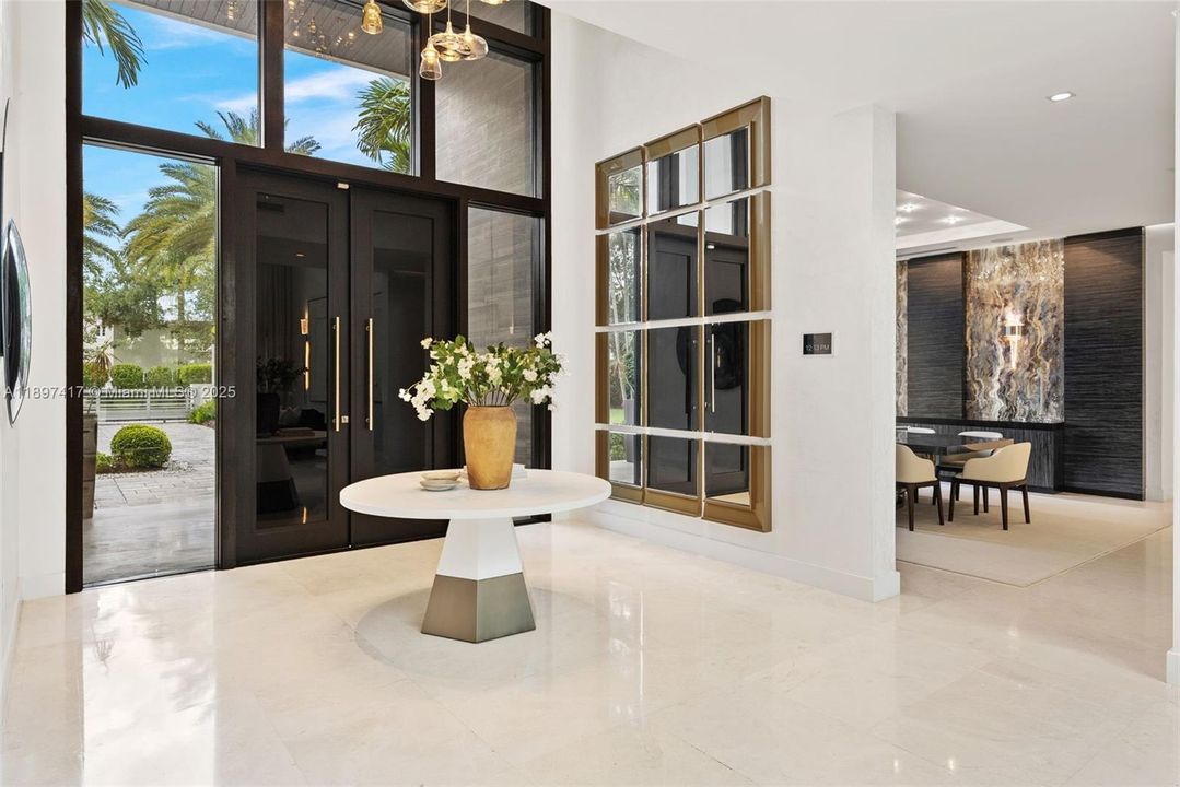 For Sale: $7,950,000 (6 beds, 7 baths, 8540 Square Feet)