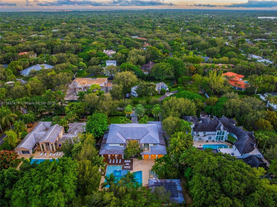 For Sale: $7,950,000 (6 beds, 7 baths, 8540 Square Feet)