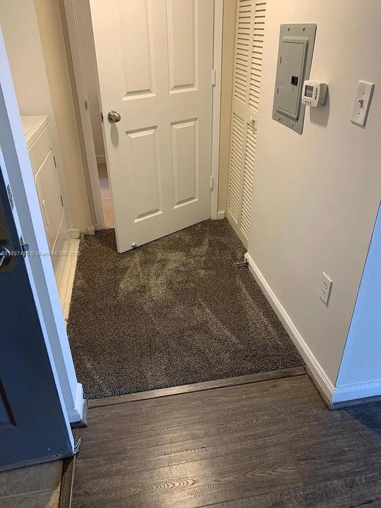 For Rent: $2,000 (1 beds, 1 baths, 736 Square Feet)