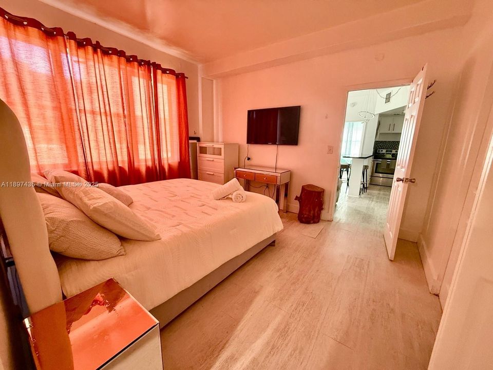 En Venta: $360,000 (2 camas, 2 baños, 680 Pies cuadrados)