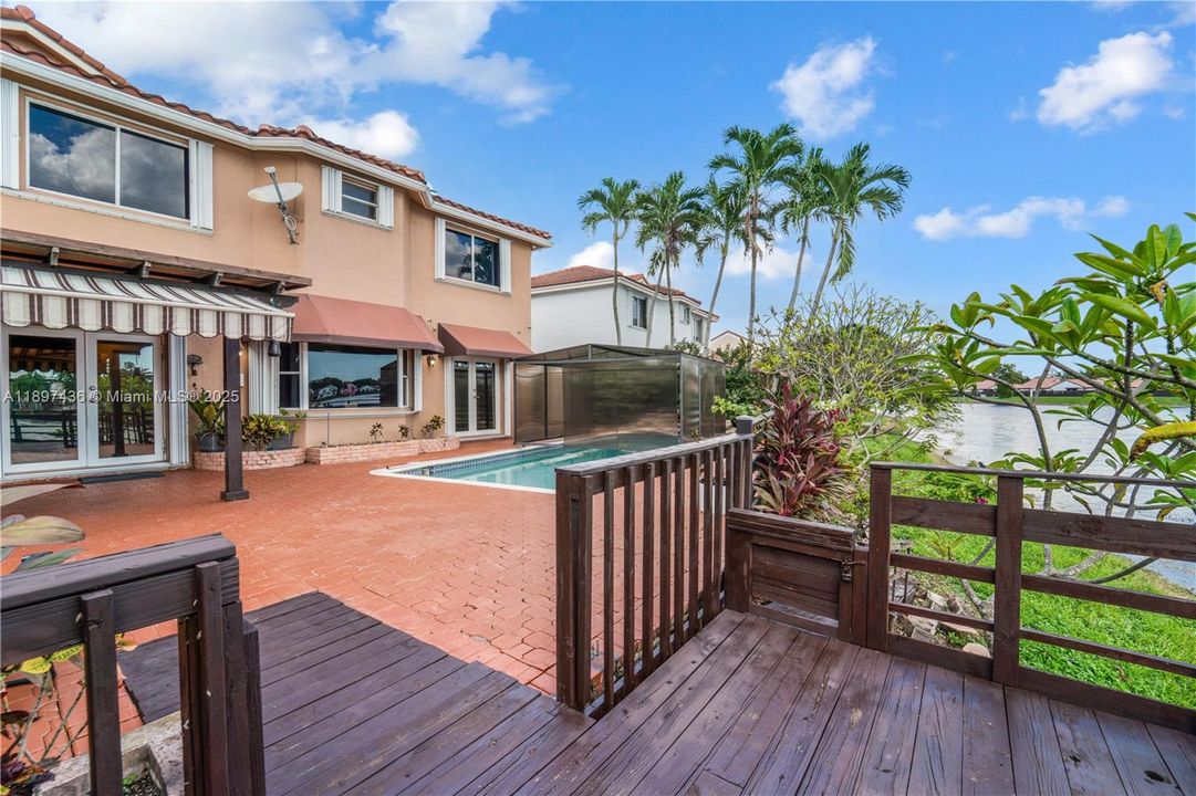 Active With Contract: $755,000 (3 beds, 2 baths, 1985 Square Feet)