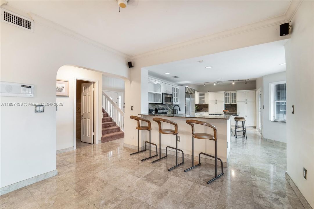 Active With Contract: $755,000 (3 beds, 2 baths, 1985 Square Feet)