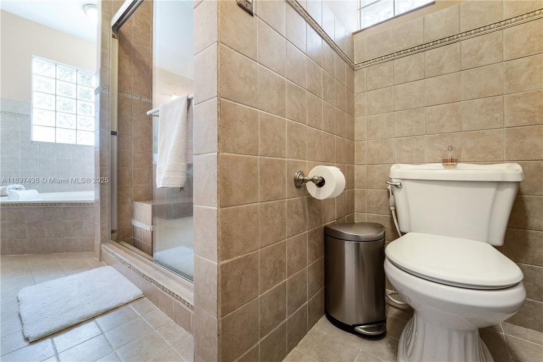 Active With Contract: $755,000 (3 beds, 2 baths, 1985 Square Feet)