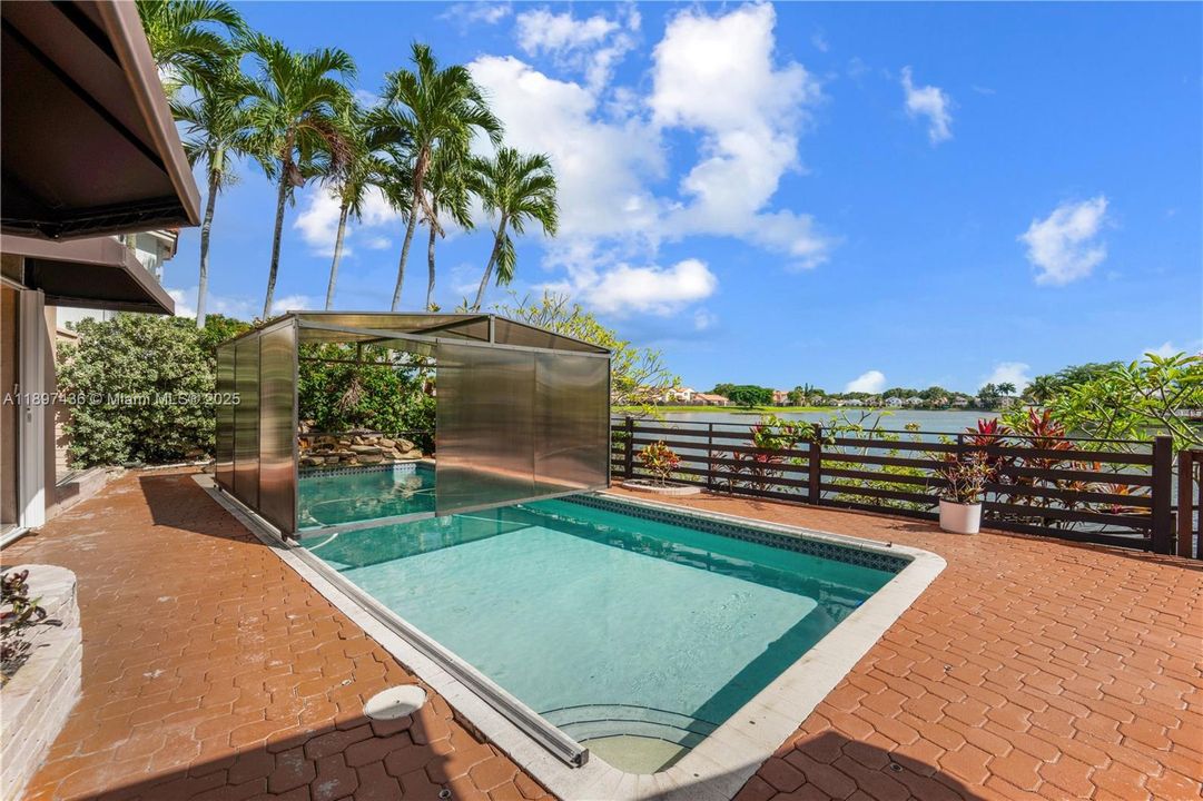 Active With Contract: $755,000 (3 beds, 2 baths, 1985 Square Feet)