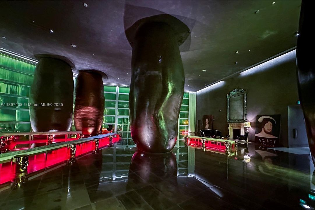 Recently Rented: $5,500 (2 beds, 2 baths, 1269 Square Feet)