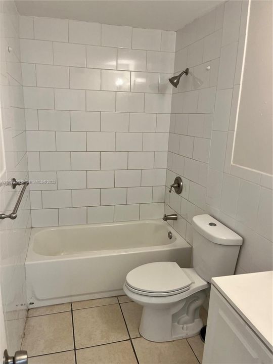 Recently Rented: $1,795 (2 beds, 1 baths, 4478 Square Feet)