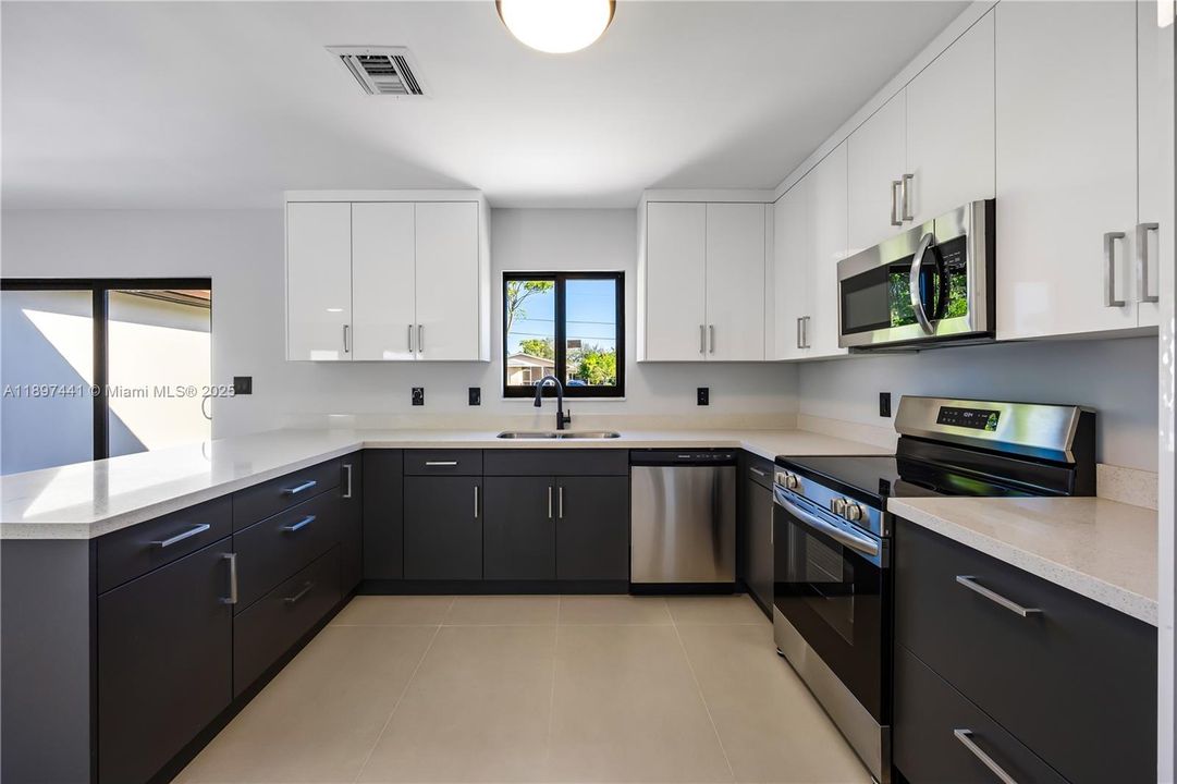 Recently Sold: $699,900 (3 beds, 2 baths, 1510 Square Feet)