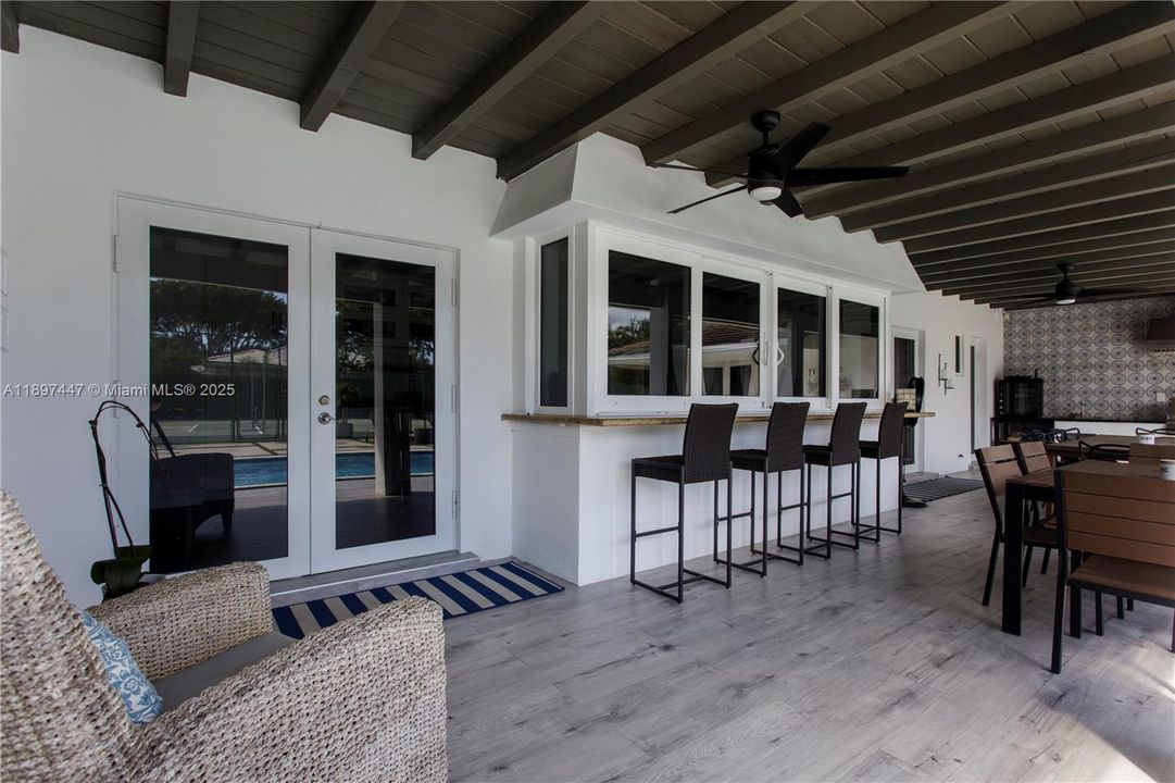 For Sale: $3,980,000 (7 beds, 5 baths, 5452 Square Feet)