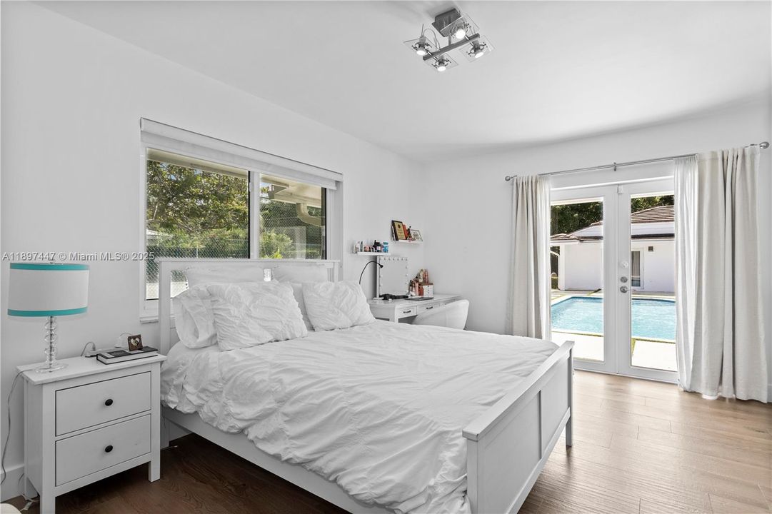 For Sale: $3,980,000 (7 beds, 5 baths, 5452 Square Feet)