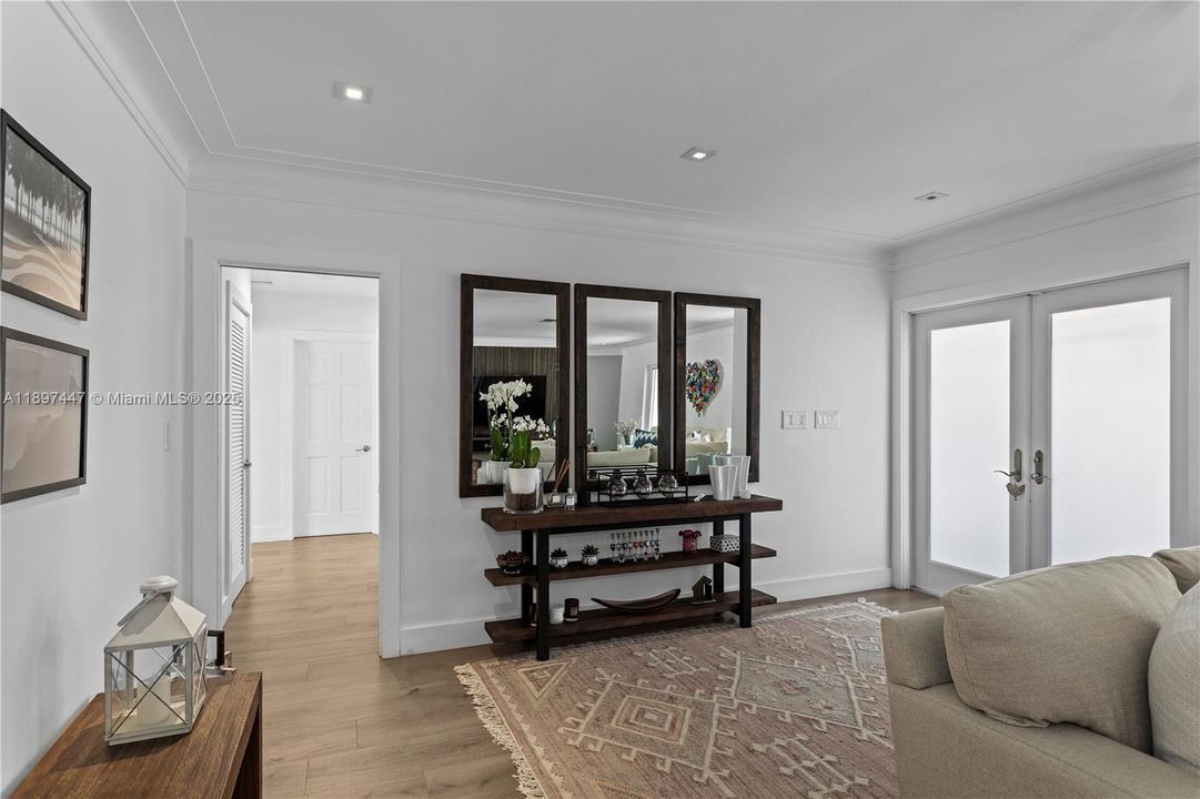 For Sale: $3,980,000 (7 beds, 5 baths, 5452 Square Feet)