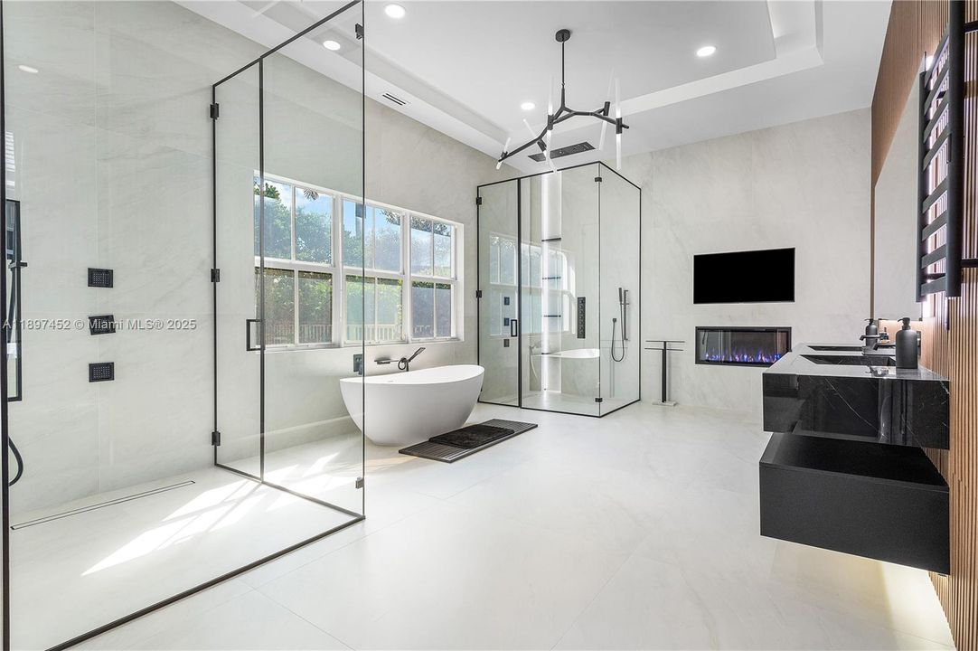 Recently Sold: $2,699,000 (5 beds, 4 baths, 4937 Square Feet)