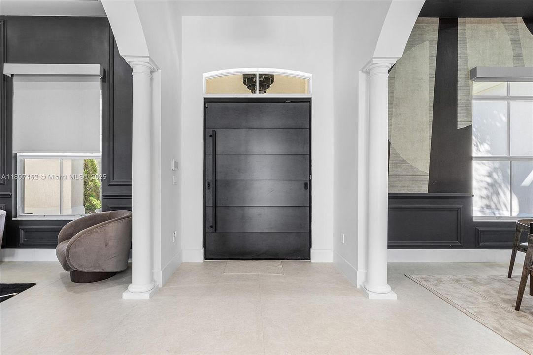 Recently Sold: $2,699,000 (5 beds, 4 baths, 4937 Square Feet)