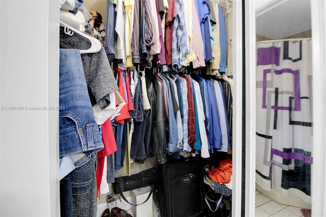 Недавно продано: $629,900 (3 спален, 2 ванн, 1676 Квадратных фут)