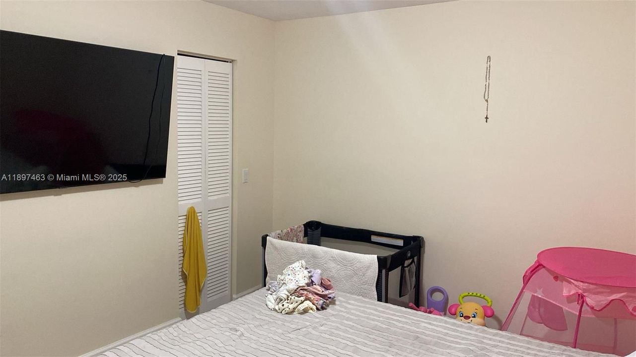 For Rent: $2,800 (2 beds, 2 baths, 1241 Square Feet)