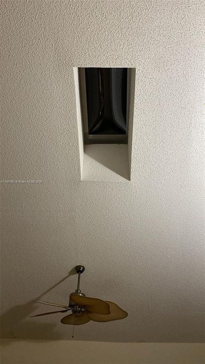 For Rent: $2,800 (2 beds, 2 baths, 1241 Square Feet)