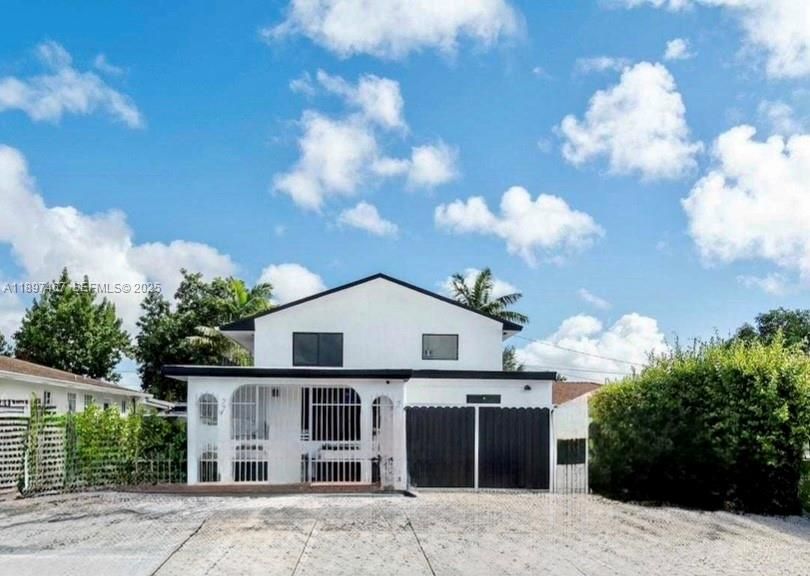 For Sale: $845,000 (5 beds, 2 baths, 2135 Square Feet)