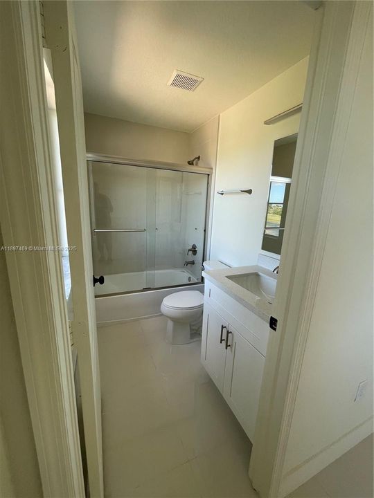 待售: $469,000 (3 贝兹, 2 浴室, 1387 平方英尺)