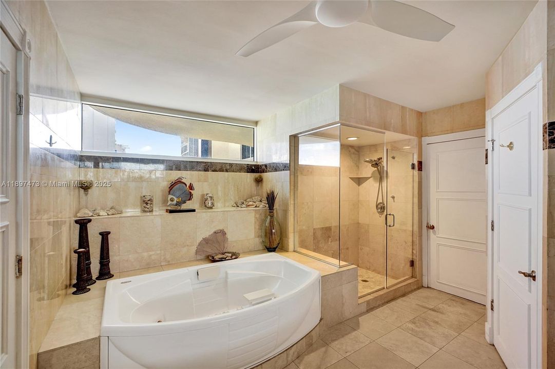 待售: $2,199,000 (3 贝兹, 3 浴室, 1840 平方英尺)