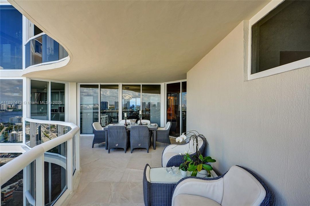 待售: $2,199,000 (3 贝兹, 3 浴室, 1840 平方英尺)