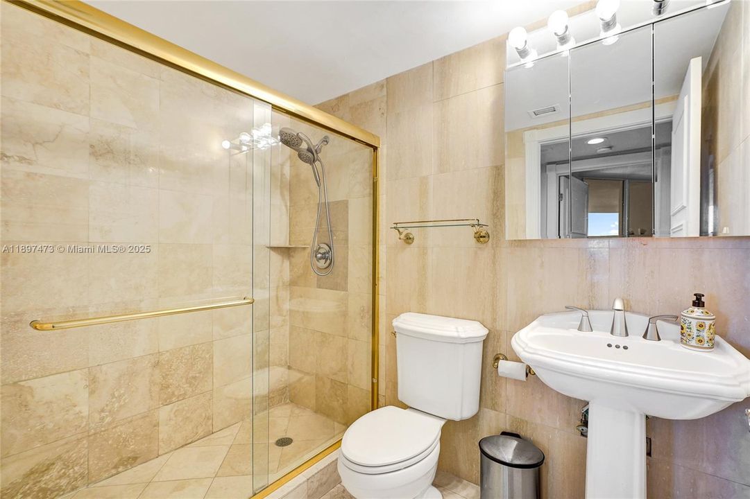 待售: $2,199,000 (3 贝兹, 3 浴室, 1840 平方英尺)