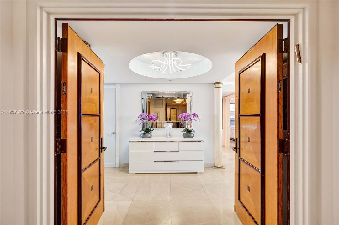 待售: $2,199,000 (3 贝兹, 3 浴室, 1840 平方英尺)