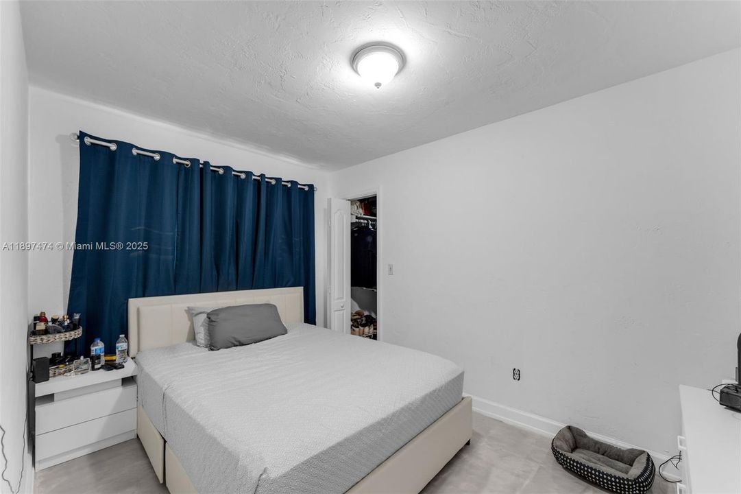 For Sale: $590,000 (3 beds, 2 baths, 1297 Square Feet)