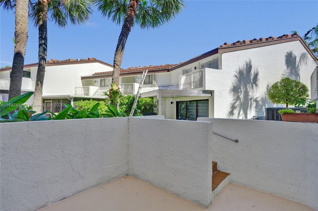 Entry into the step down of your new home!