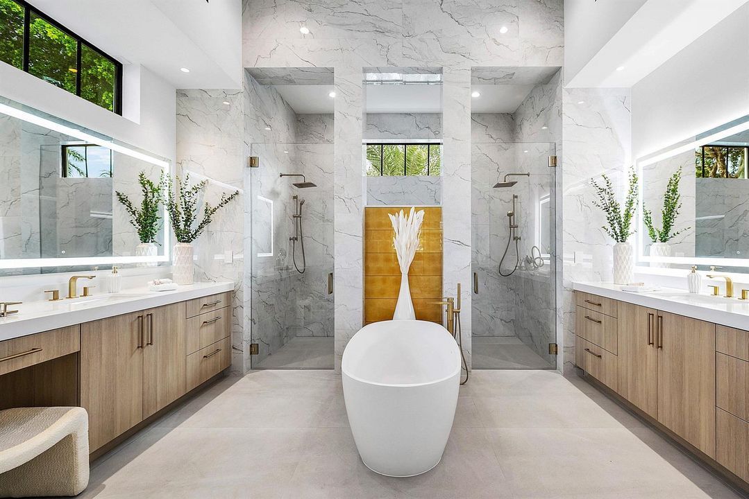 Luxury primary bath, dual shower