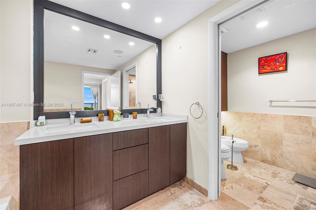 出租: $25,000 (2 贝兹, 2 浴室, 1550 平方英尺)