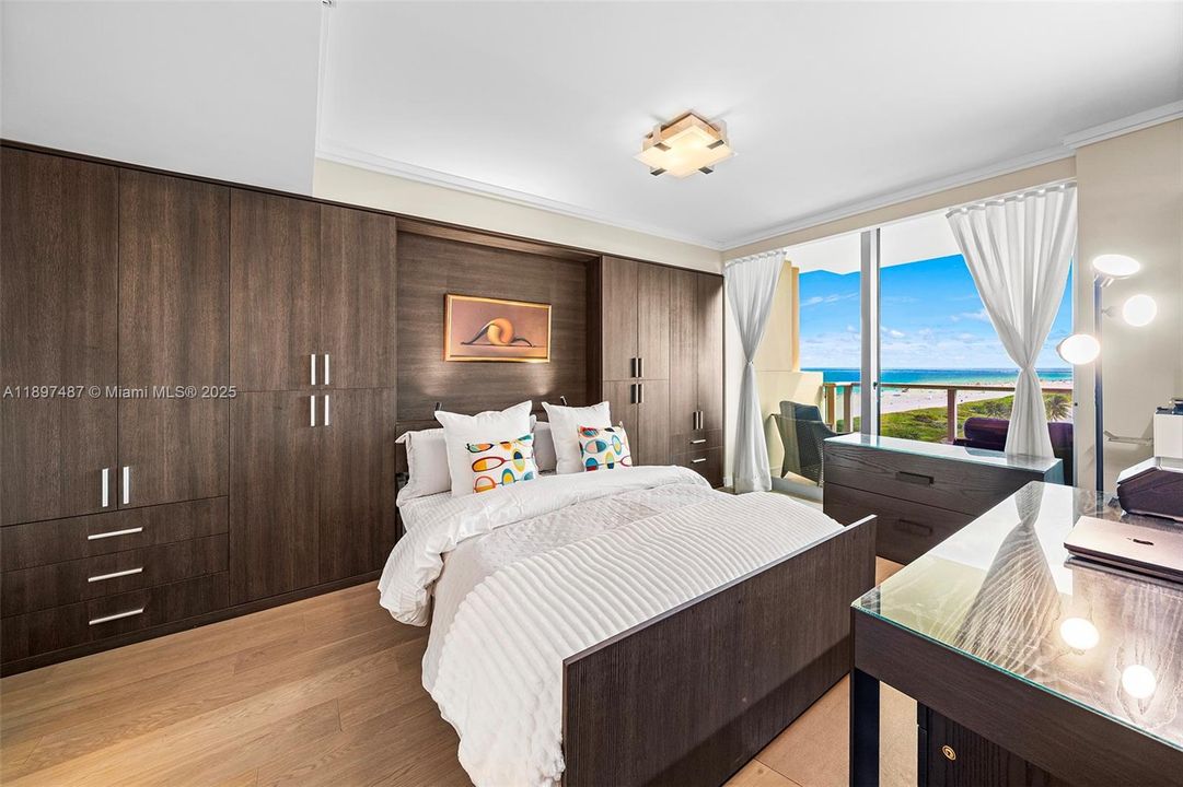 出租: $25,000 (2 贝兹, 2 浴室, 1550 平方英尺)