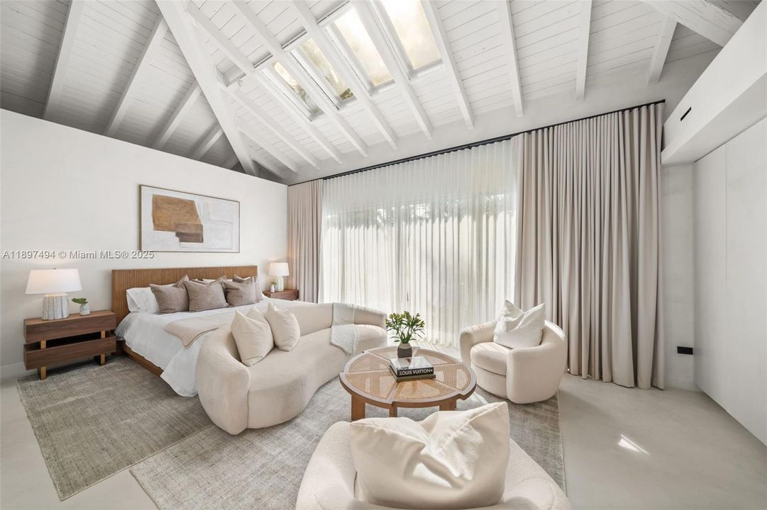 For Sale: $13,950,000 (4 beds, 4 baths, 3702 Square Feet)