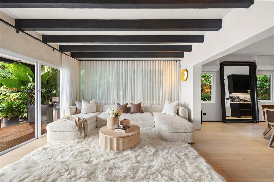 For Sale: $13,950,000 (4 beds, 4 baths, 3702 Square Feet)