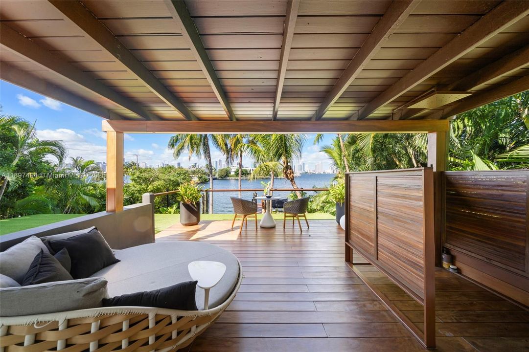 For Sale: $13,950,000 (4 beds, 4 baths, 3702 Square Feet)