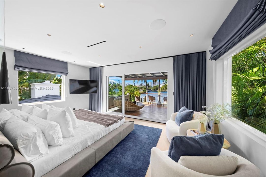 For Sale: $13,950,000 (4 beds, 4 baths, 3702 Square Feet)