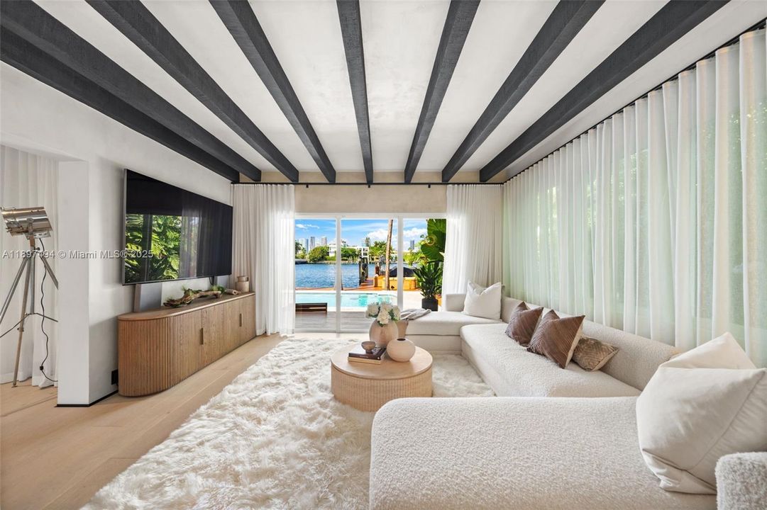 For Sale: $13,950,000 (4 beds, 4 baths, 3702 Square Feet)