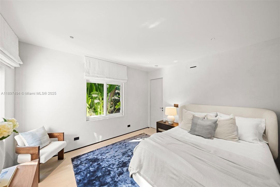 For Sale: $13,950,000 (4 beds, 4 baths, 3702 Square Feet)