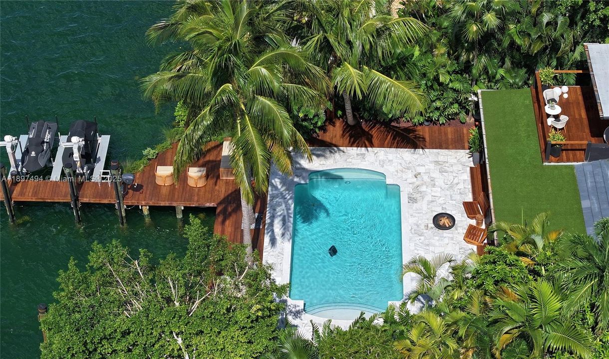 For Sale: $13,950,000 (4 beds, 4 baths, 3702 Square Feet)