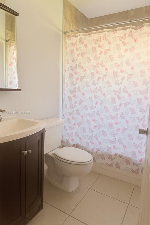 Active With Contract: $265,000 (3 beds, 2 baths, 1194 Square Feet)