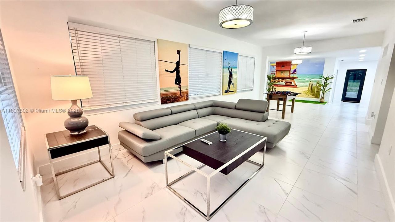 For Sale: $970,000 (4 beds, 3 baths, 2574 Square Feet)