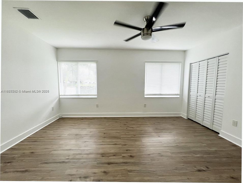 For Sale: $970,000 (4 beds, 3 baths, 2574 Square Feet)