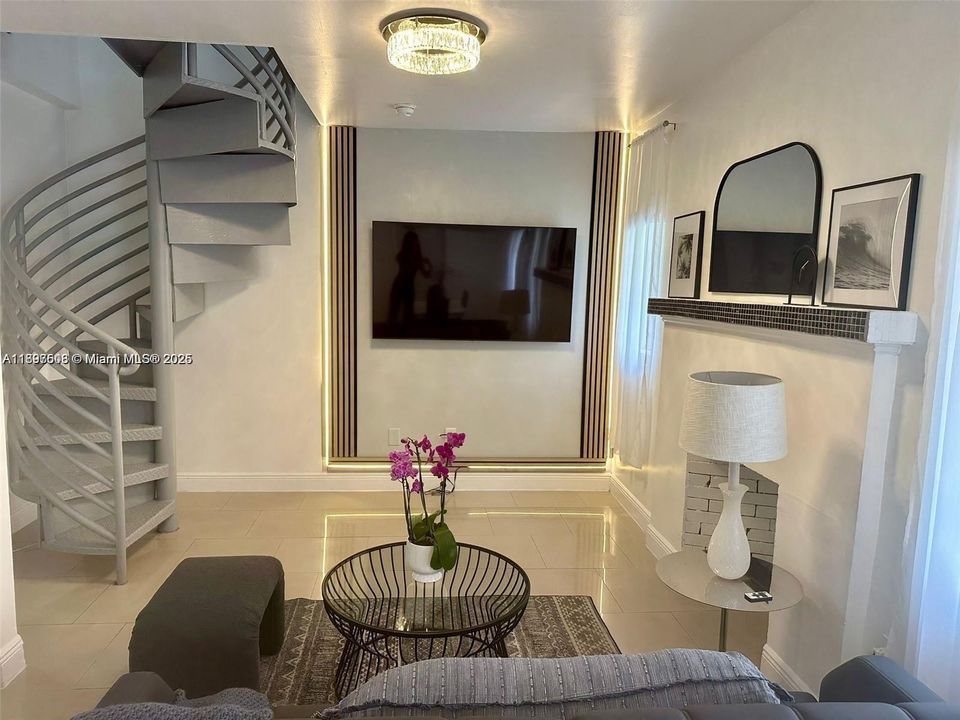 Recientemente alquilado: $2,999 (3 camas, 1 baños, 726 Pies cuadrados)