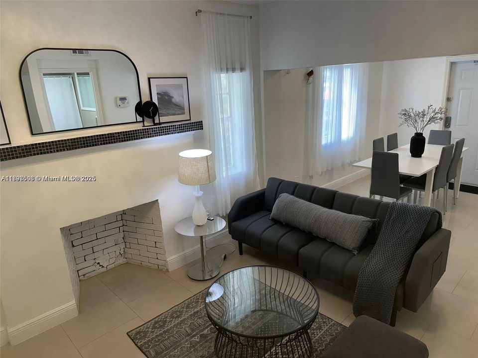 Recientemente alquilado: $2,999 (3 camas, 1 baños, 726 Pies cuadrados)