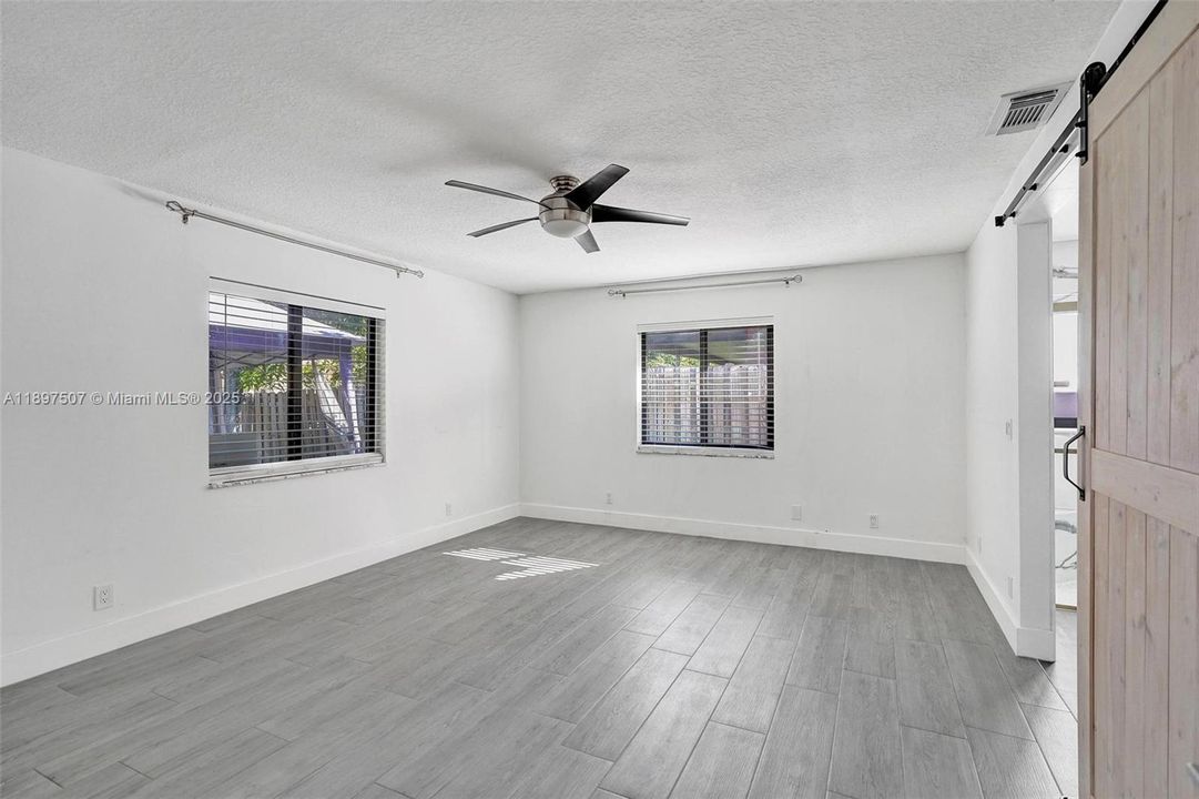 Large 17x13.6 Primary Bedroom