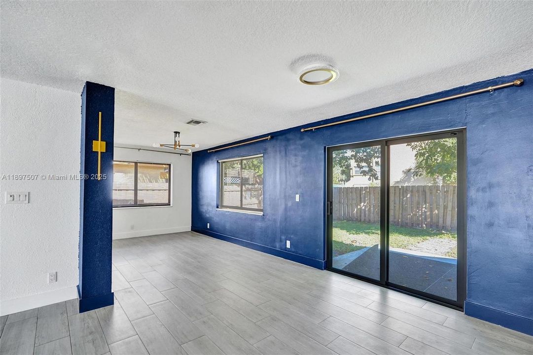 For Rent: $4,000 (3 beds, 2 baths, 1727 Square Feet)