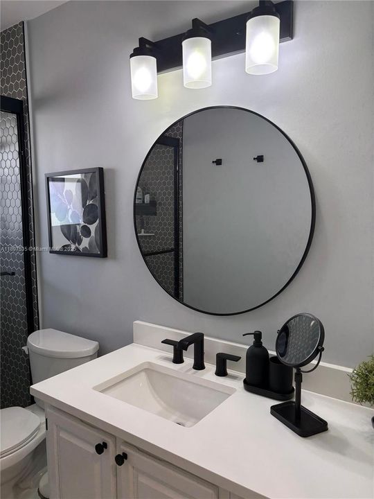 Под контрактом: $4,500 (2 спален, 2 ванн, 1180 Квадратных фут)