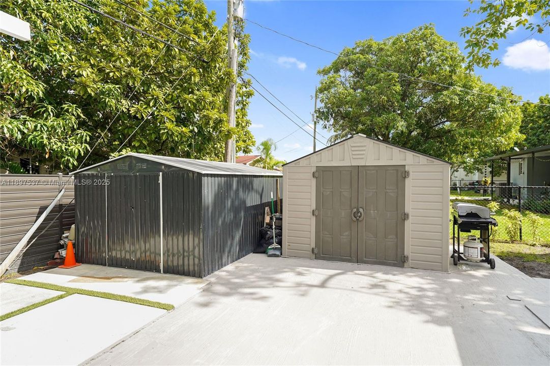 待售: $1,700,000 (7 贝兹, 5 浴室, 4073 平方英尺)